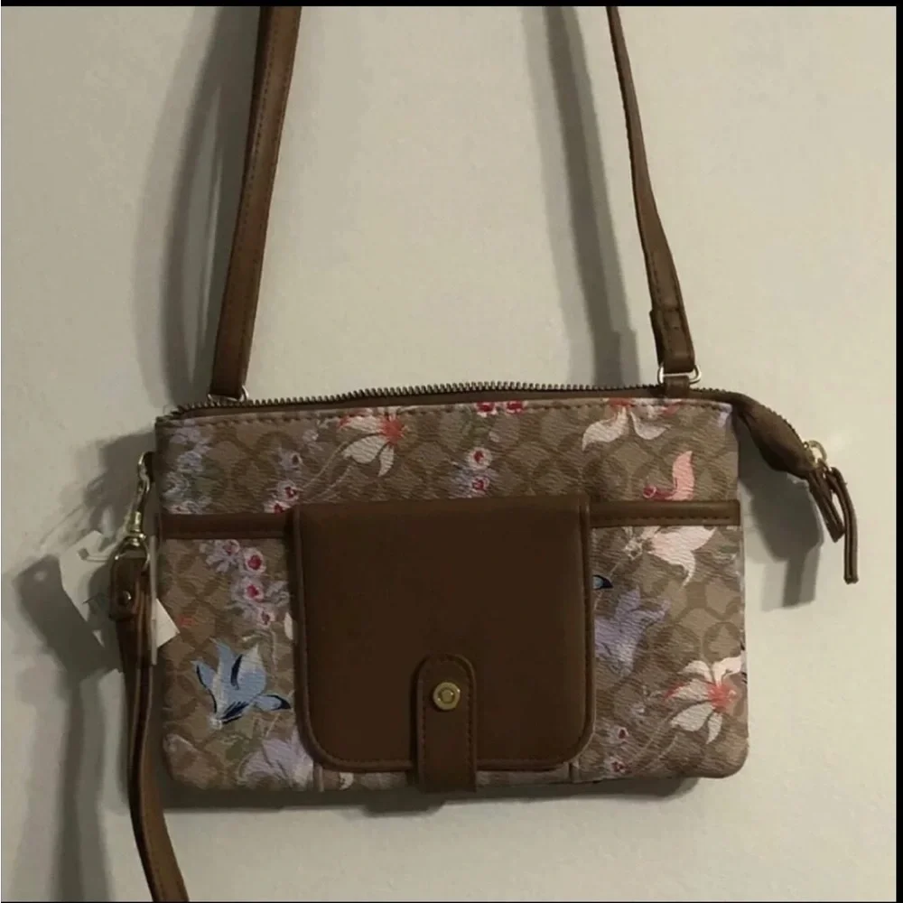 Women’s crossbody shoulder wristlet wallet purse 6 pockets 9-1/2”LX6”W